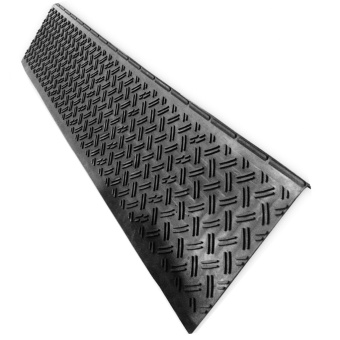 Накладка покрытие на ступень проступь резиновая 1420*300*25 подрезная